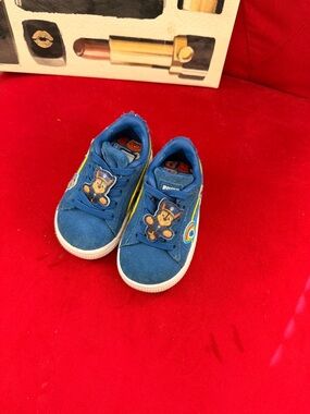 Puma Kids Blue Character Sneakers with Yellow Accent